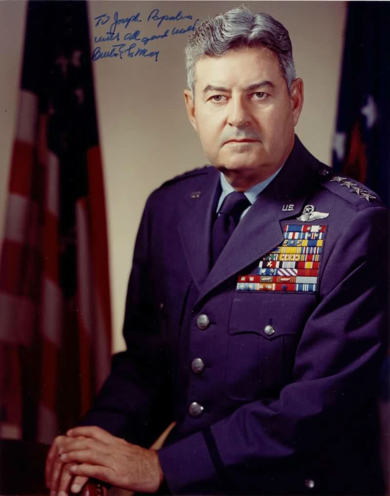 1945: 李梅火攻 B-29东京大轰炸-千龙网·中国