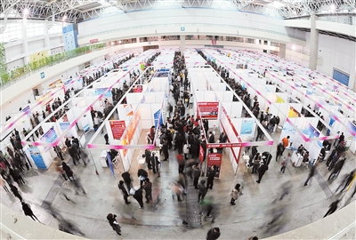 资本寒冬还是人才战略调整?百度停社招阿里缩