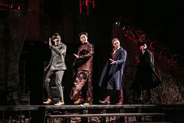 《造王府》荒诞中见世间百态