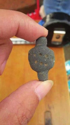 什邡出土的这枚陶骰子疑是汉代的物品。