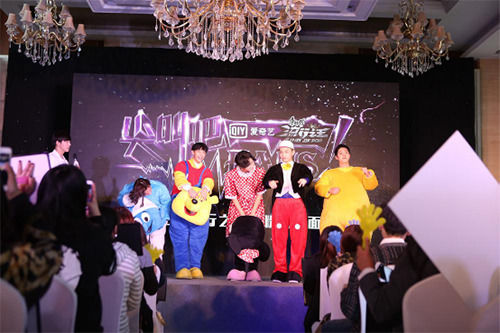 《流行之王》见面会 粉丝夺周彦辰荧幕初吻-千