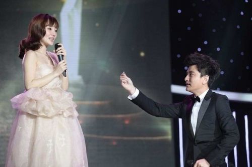 明星求婚不容易，场地也是各有新意