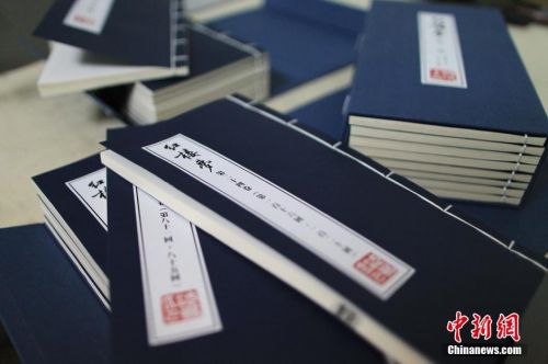 七旬老人小楷手抄《红楼梦》 耗时2年5个月