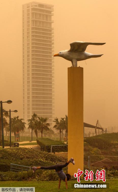 99d1ca8f257c4392bec72721f7fa122f