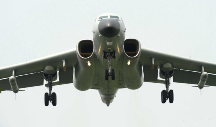 外媒关注解放军动向:航母开建 轰炸机战力跃升-千龙网·中国首都网