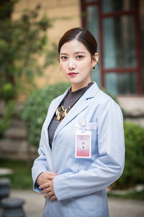 《整容季》韩国杀青 获《赏金猎人》团队倾力