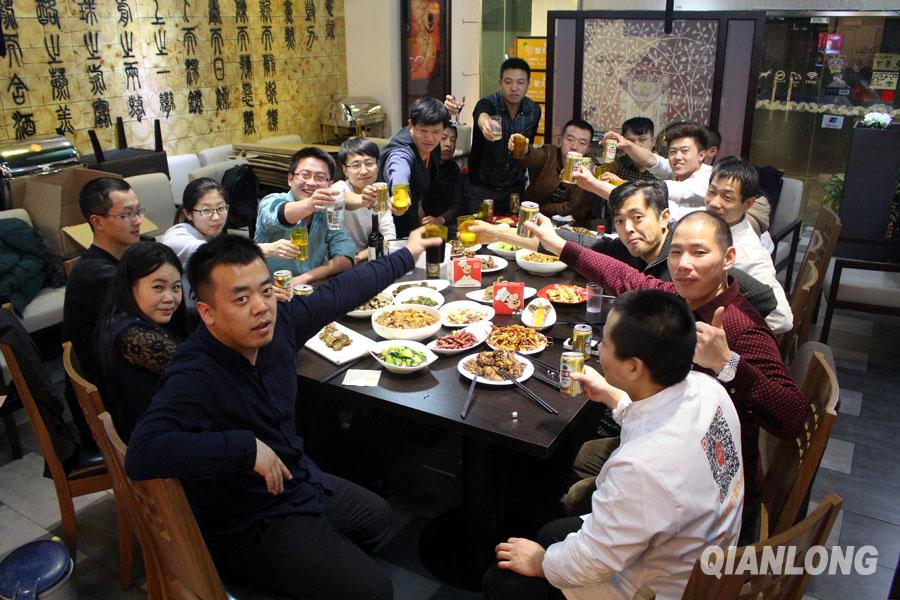 [新活法·图像故事]烹饪技术哪家强 连工带料上