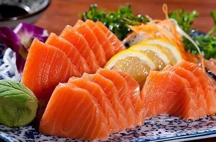 流言揭秘：鱼片有营养，生吃好吗？