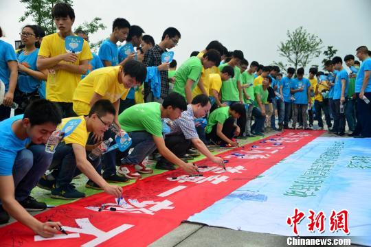 专家析迷笛音乐学院&ldquo;毒案&rdquo;：青少年吸毒亚文化需警惕