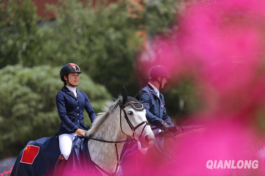 [新活法·图像故事]马人田雨-千龙网·中国首