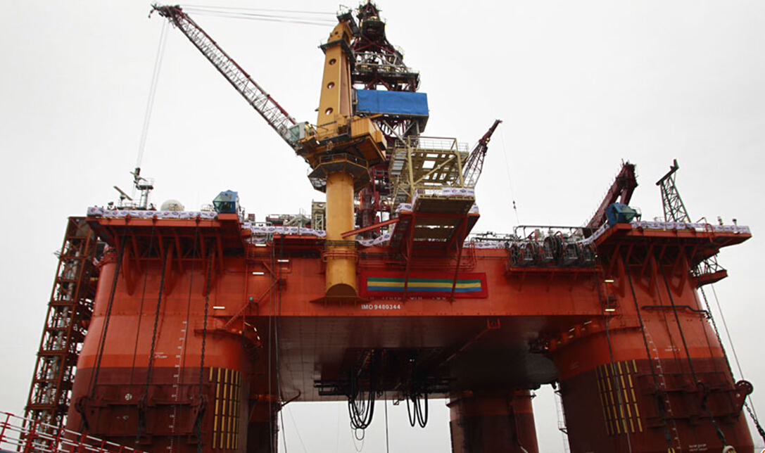 981钻井平台:变形金刚般超现实感 技术国际先