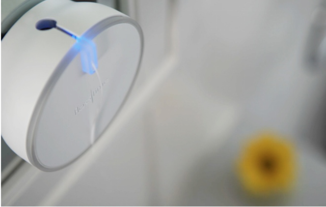 一款名为“Flosstime”的智能牙线器，可以智能提醒用户保持牙齿清洁