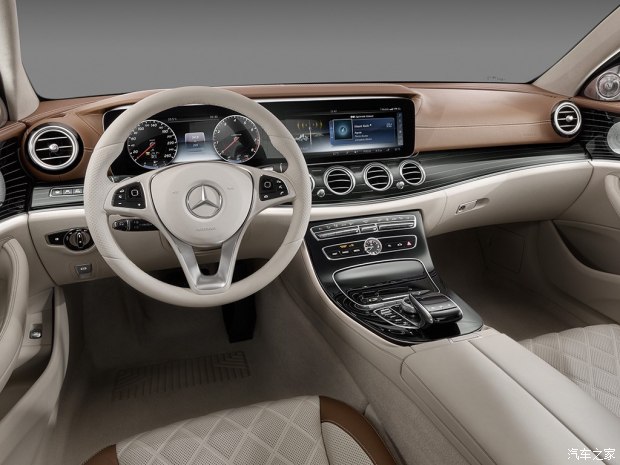 两块12.3寸显示屏 奔驰全新E级内饰造型发布-