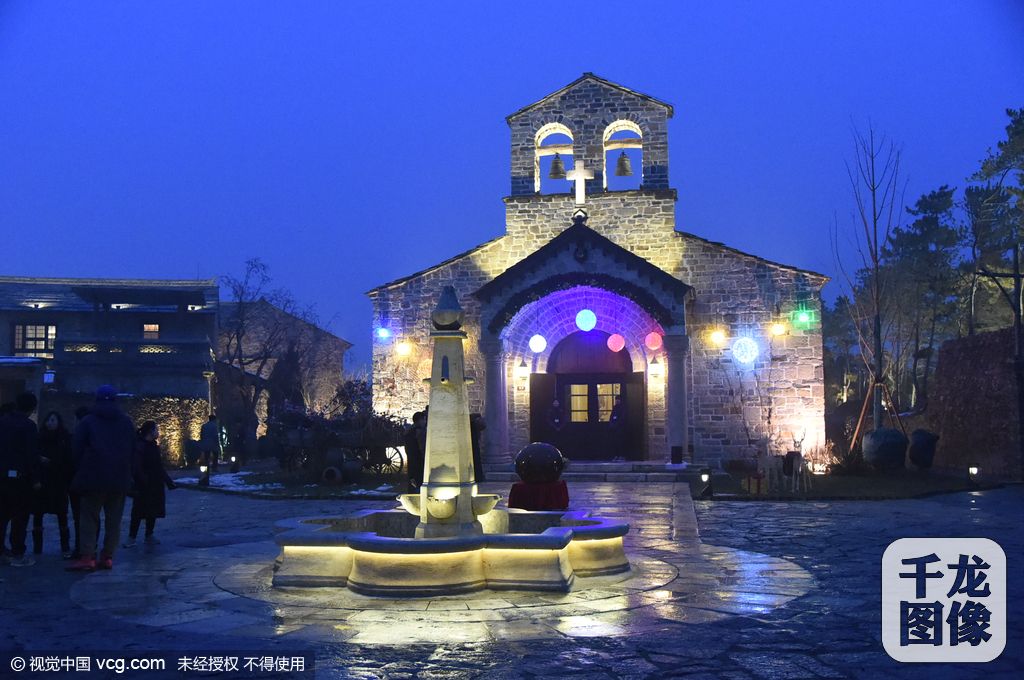 北京密云古北水镇举行亮灯仪式(4)-千龙网·