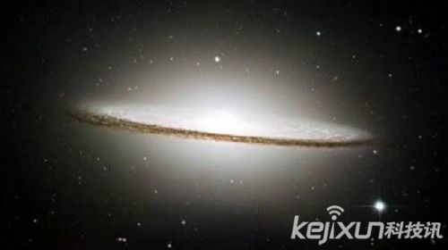 宇宙最美丽星系：大螺旋星系异常迷人
