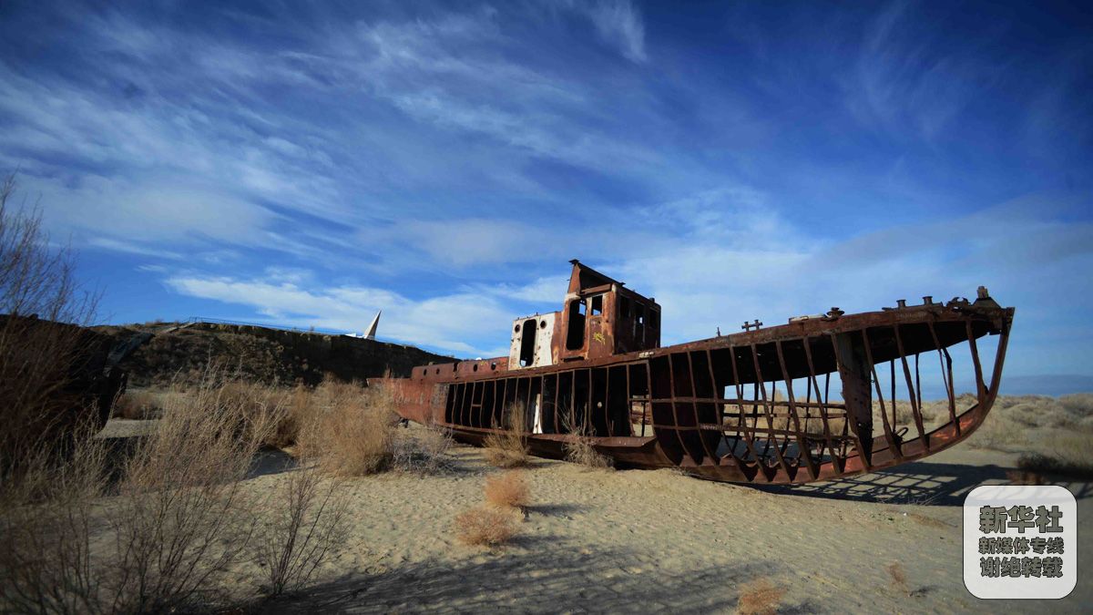 枯竭的咸海成乌兹别克斯坦生态灾难(2)-千龙网·中国首都网