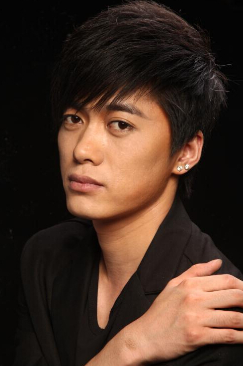 新生代歌手高兴全发行个人单曲《青春号角》