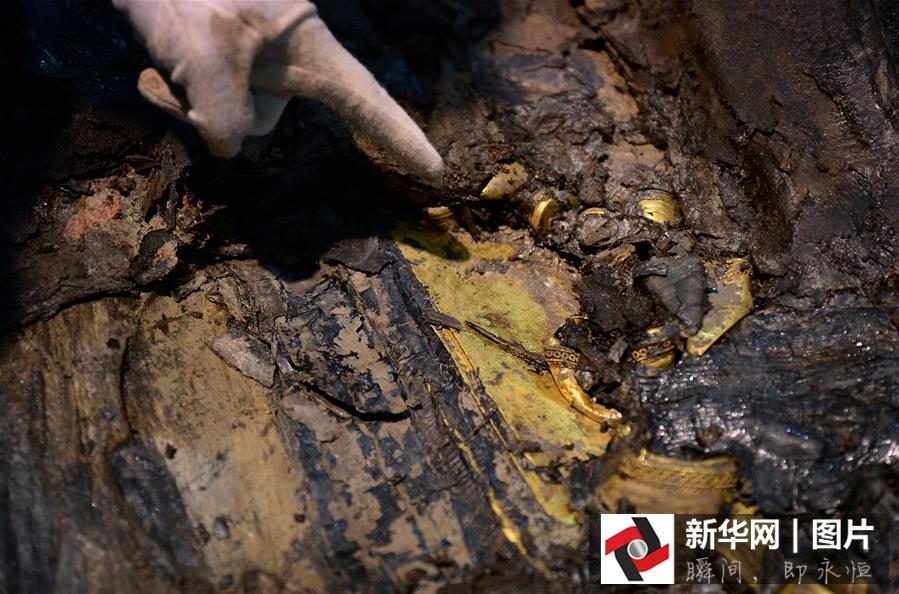 （文化）（3）南昌西汉海昏侯墓发现多块金板 专家确认为汉墓考古史上首次发现