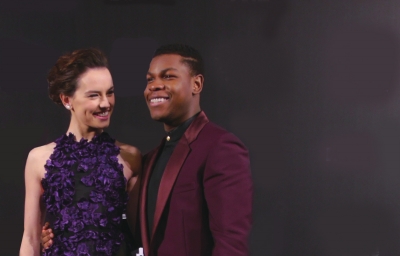 《原力觉醒》将映 星际战队来华-千龙网·中国