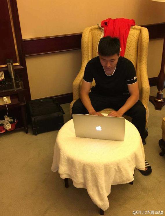 华夏新援姜宁参与俱乐部微访谈与网友互动