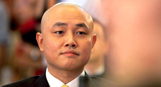 国美降价收购黄光裕资产　
