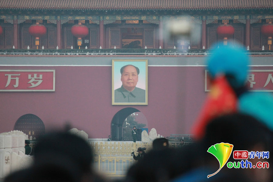 2016元旦天安门广场万名群众观礼新年首次升旗