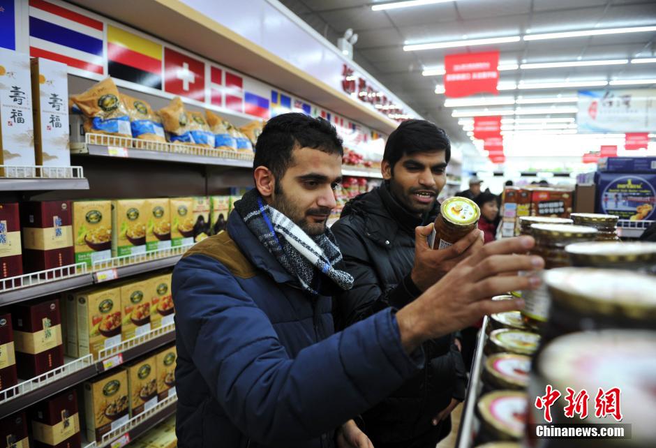 石家庄首批保税店开业(2)-千龙网·中国首都网