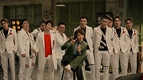 跑男与挑盟成手中扑克《王牌对王牌》一决高下