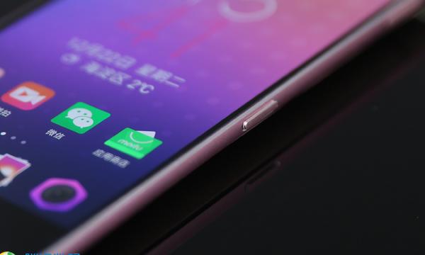 美图手机V4评测：自拍逆天 典型的偏科生
