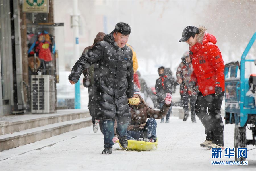 #（生态）（2）我国中东部将出现明显低温雨雪天气