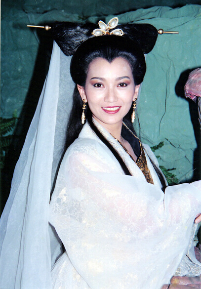 43岁牛莉逆生长 惊艳的逆生长女神