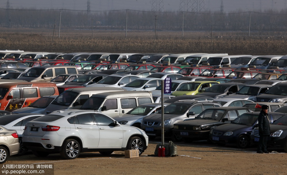 沈阳警方严打“黑车” 依法扣押各类“黑车”4288辆【6】