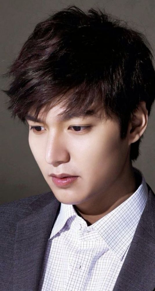 曝亚洲最帅男神排行榜:鹿晗居第三 吴亦凡夺榜