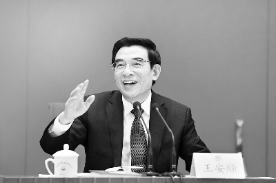 市长王安顺在西城团参加审议 摄/记者 刘畅