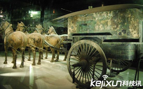 地宫暗藏千万珍宝 揭秦始皇陵十八个千古谜团