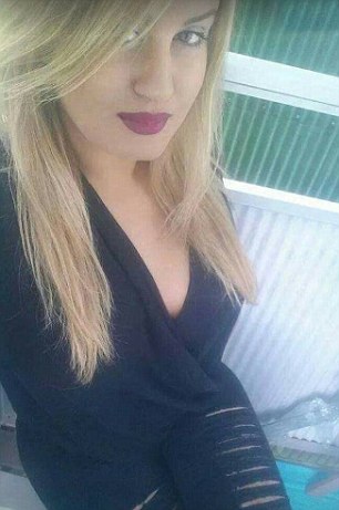 难民中心22岁女义工被15岁难民捅死