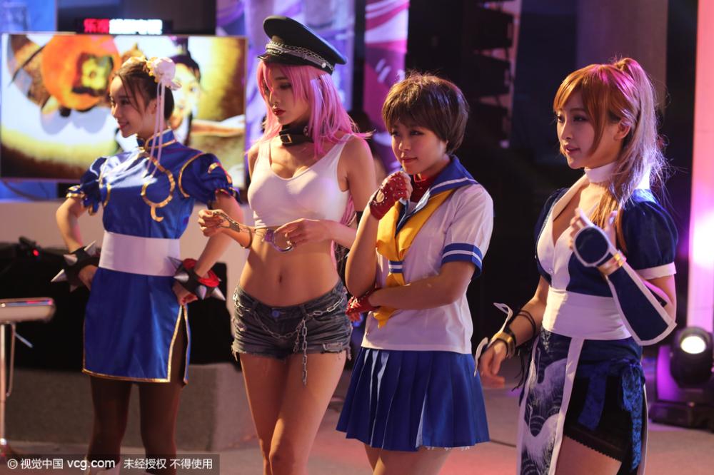 揭秘女子电竞内幕:美艳背后的潜规则