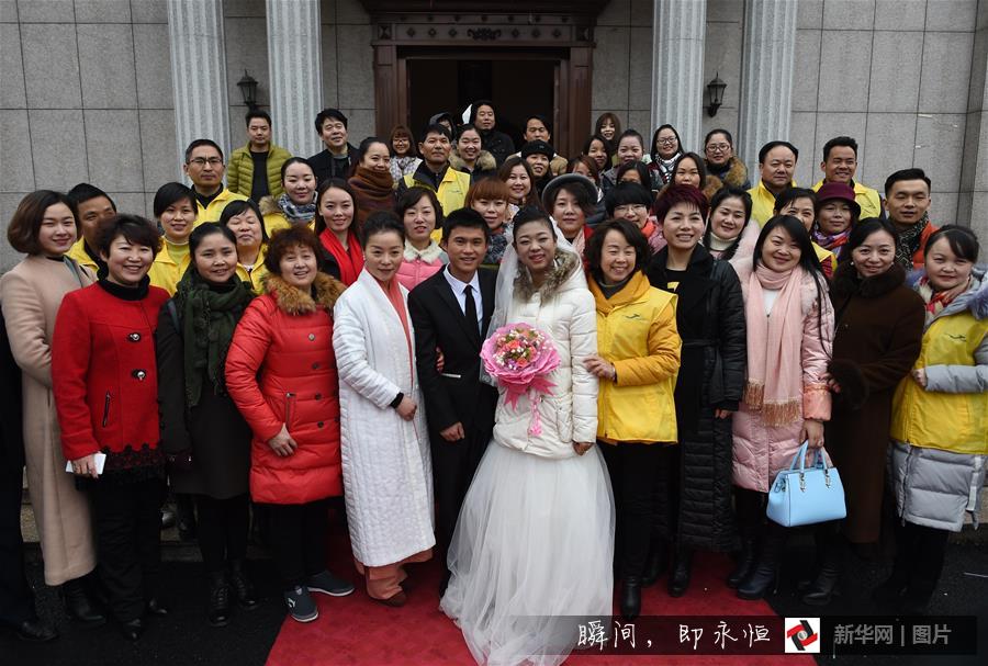 （图片故事）（8）尿毒症女孩和她的“众筹”婚礼