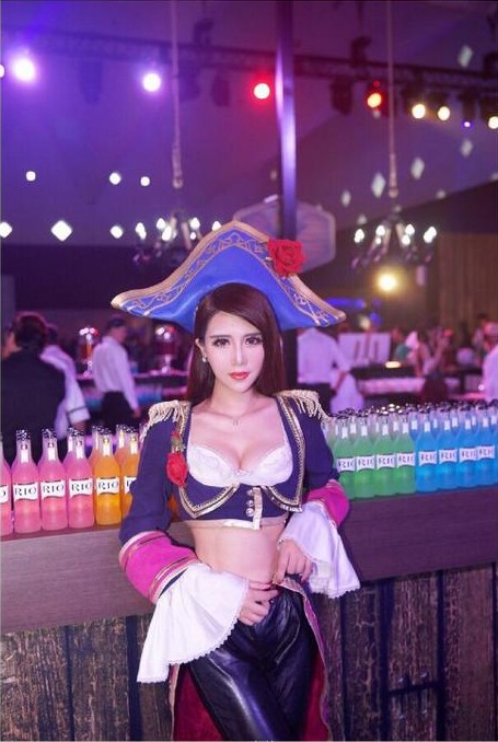 最美嫩模女硕士 肤白貌美惹人疼【7】