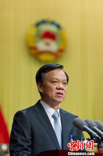 陈敏尔当选为贵州省人大常委会主任