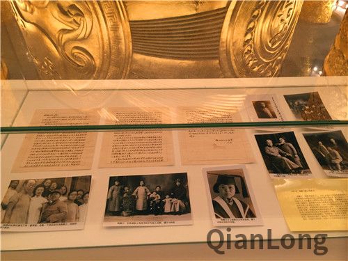 展厅内展示珍贵家族老照片