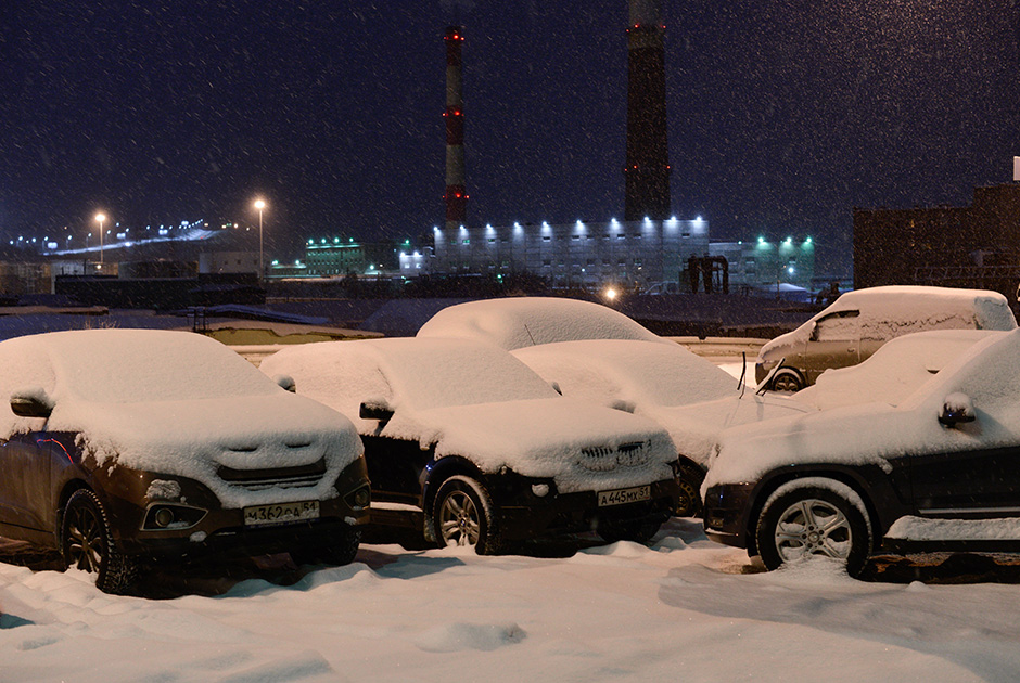 俄摄影师拍摩尔曼斯克极夜美景 宛如童话王国