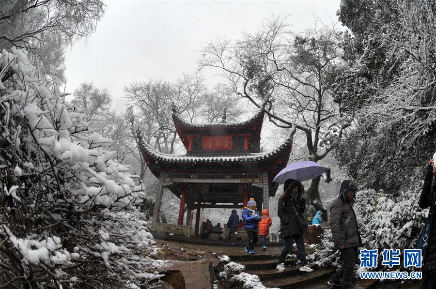 （生态）（2）长沙岳麓山迎入冬最强降雪