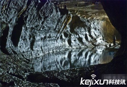 20多亿年前的“水” 什么味？科学家称古老液态水味道太诡异