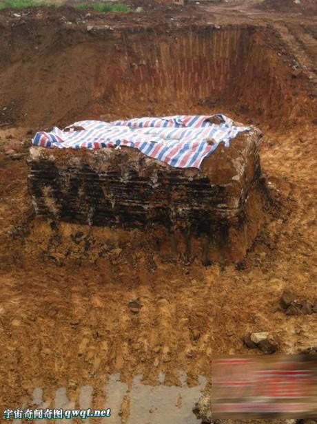 女子活着就被放入棺中！明代冥婚墓恐怖开棺
