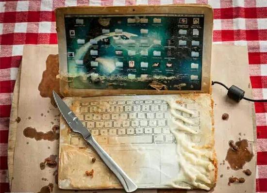 胆小者慎入！油炸苹果Mac、iPad试吃 
