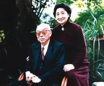 她是张学良一生伤害最深的女人！被逼离婚,痛割双乳,远走美国,客死他乡