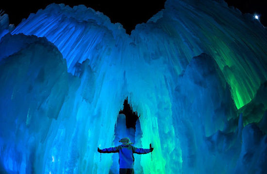 加拿大公园打造现实版“冰雪奇缘”城堡