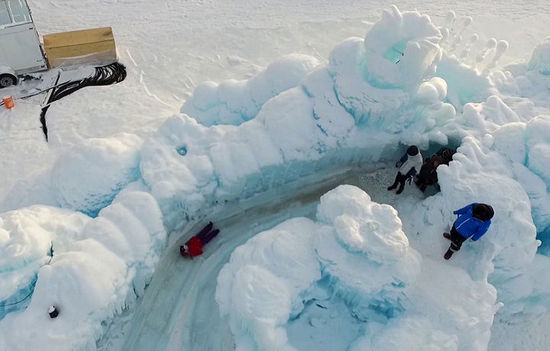 加拿大公园打造现实版“冰雪奇缘”城堡