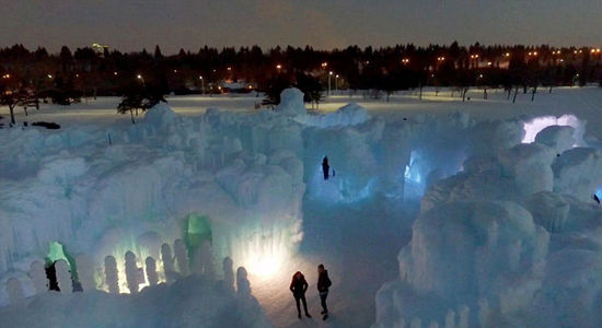 加拿大公园打造现实版“冰雪奇缘”城堡